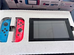 NINTENDO SWITCH HANDHELD - HAD S KABAA